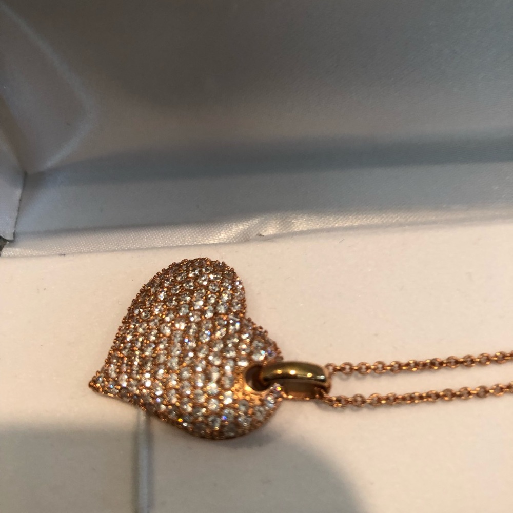 Rose gold colored heart necklace and chain